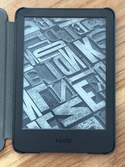 Čtečka Amazon Kindle 11. generace 16GB černá + obal - 3