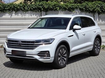 Volkswagen Touareg 3,0 TDi 210kW 4M Eleg.Vent.sed. ČR 1.maj - 3