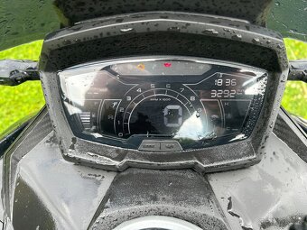 APRILIA SRGT 200 - 3