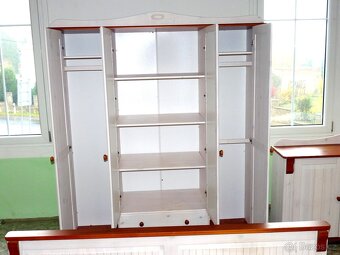 celodřevěná ložnice německé výroby - 3