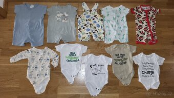 59 kusů oblečení za 100,- dupačky, trička, tepláčky.. - 3