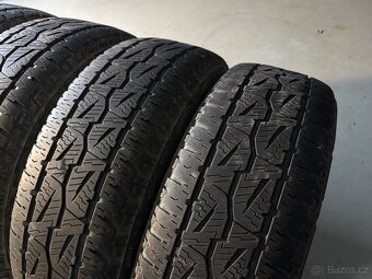 Zimní pneu Bridgestone 215/65R16 - 3