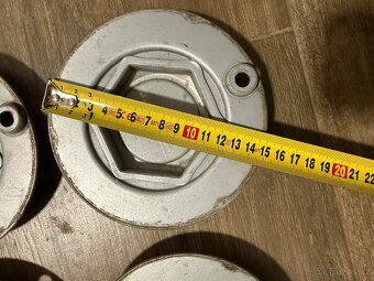 Středové pokličky BORBET 150mm - 3