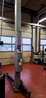 Dvousloupový hydraulický zvedák Nussbaum 4t - 3