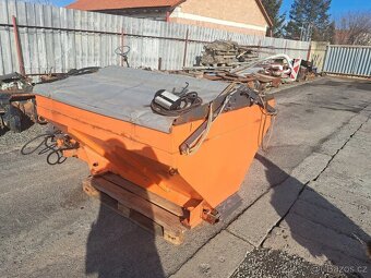 Komunální sypač EPOKE S2300H - 3