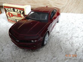 Chevrolet Camaro – model 1:41 MAISTO - 3
