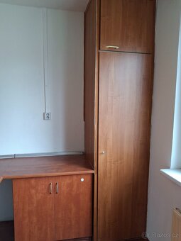 Prodám linku i se spotřebiči a dřeze, baterií - 3
