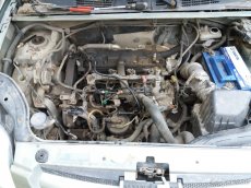 Prodám náhradní díly  na peugeot partner 2.0 hdi - 3