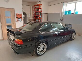 BMW E36 COUPE 323i - 3