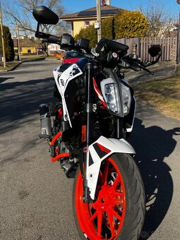 KTM DUKE 390 - 3