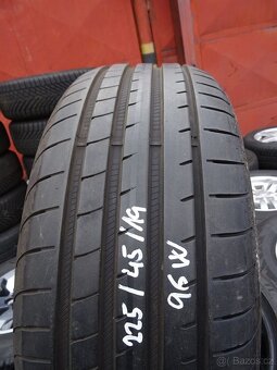 Letní pneu Goodyear, 225/45/19, 2 ks, 6,5 mm - 3