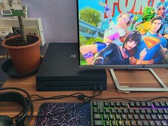 PS4 Pro - 3