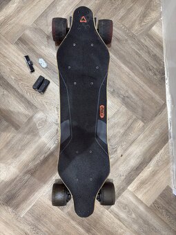 Elektricky longboard MEEPO V4S ER (31km) + svetla - 3