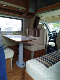 Obytné auto, Karavan - 3