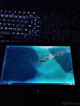 Podsvícený skládací notebook Sony VAIO Duo 11 - 3