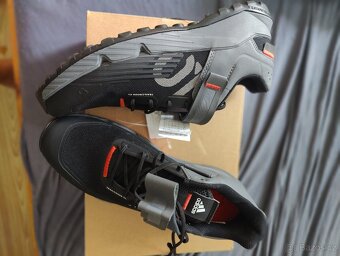 Boty TrailCross Clip-in - Black/Grey/Red - 3