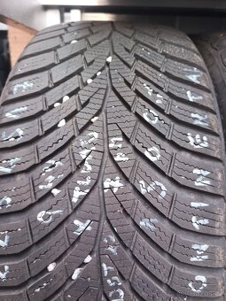 225/45/17 Continental - 3