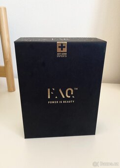 Foreo FAQ 301 masážní přístroj pro stimulaci růstu vlasů - 3