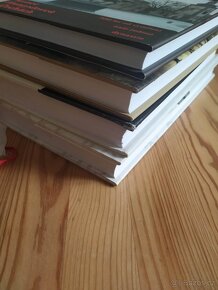 Knihy o historii: Modrá krev, Rožmberské kroniky aj. - 3