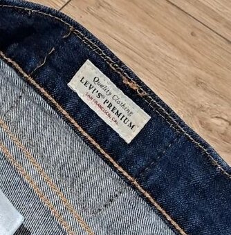 Levi Strauss - 3