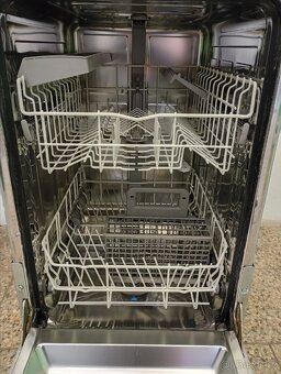 Myčka nádobí Bosch integrovaná 45 - 3