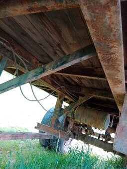 Vlek velký s točnici 7. 2,4M - 3