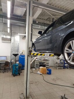 Dvousloupový zvedák - 3