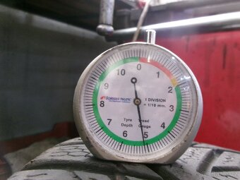 175/65 R14 CONTINENTAL (cca 5mm) č.15264/d3 - 3