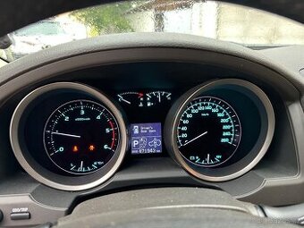 Toyota land cruiser v8 Lc 200 - 3