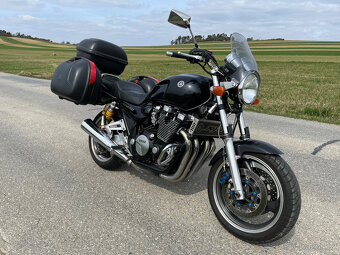 Yamaha XJR 1300 - 3