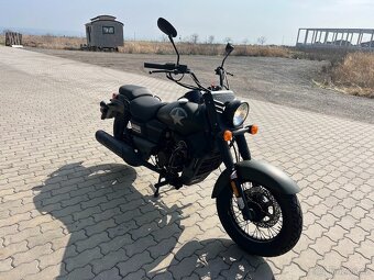 2020 UM RENEGATE COMMANDO 125 ccm naj 6000 km - 3