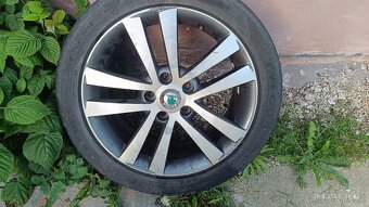 Lehká litá kola Škoda 17" s letními pneu 225/45 R17 - 3