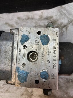 Vw t4 jednotka ABS - 3