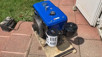 Dieselovy motor 13 koni - 3