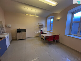 Pronájem obchodního prostoru 147m2 - 3