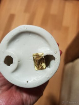 Prodám keramickou sošku dámy zn. Handgemalt - 3