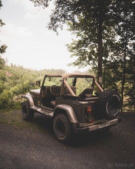 Jeep Wrangler SAHARA 2.5i - 3