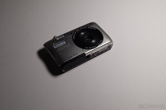 Nikon Coolpix S3700 - 3