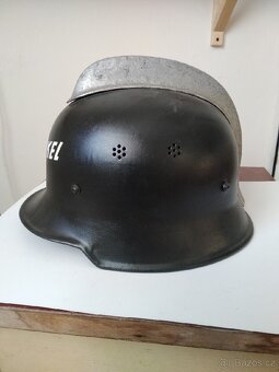 Německá helma - 3