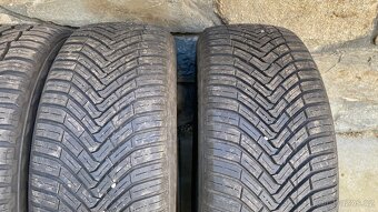 Prodám 4ks celoročních pneu 205/55/16 - 3