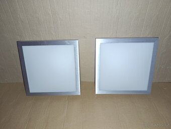 Dvě stropní svitidla - 3