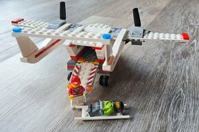 Lego City záchranné letadlo - 3