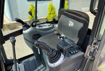 Prodám 3,5t minibagr značky jcb-14.2 kW|1,6t - 3