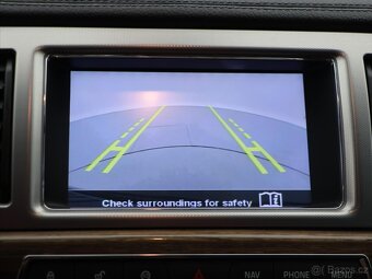 Jaguar XF 3,0 D V6 177 kW Navi DPH (2015) - 3