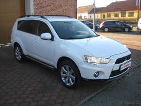 MITSUBISHI OUTLANDER ClearTec 2.2 Di-D 130 KW XENON - 3