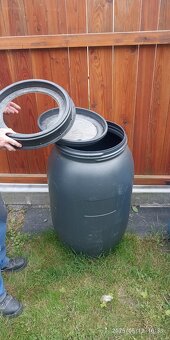 Prodám plastové sudy 200 litrů - 3