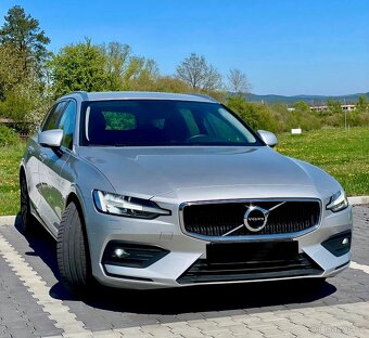 Volvo V60 II D4 145kw 2022 Momentum Pro - 3