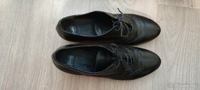 Kožené elegantní dámské boty Baťa vel. 41 - 3