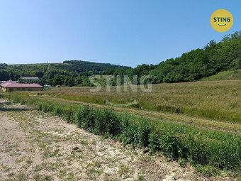 Prodej stavebního pozemku, 1427 m2, 132626 - 3