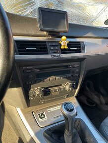 Bmw e90 320i N46b20 2.0i 110kw náhradní díly - 3